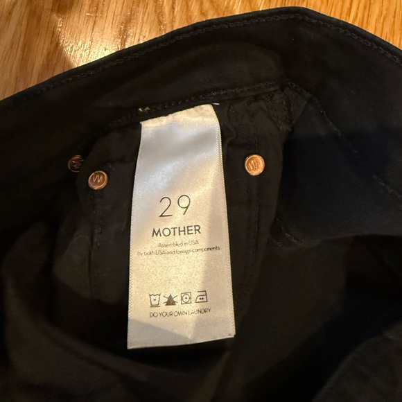 Like new Mother Denim super swooner jeans in black wash sz 29 - Picture 6 of 11